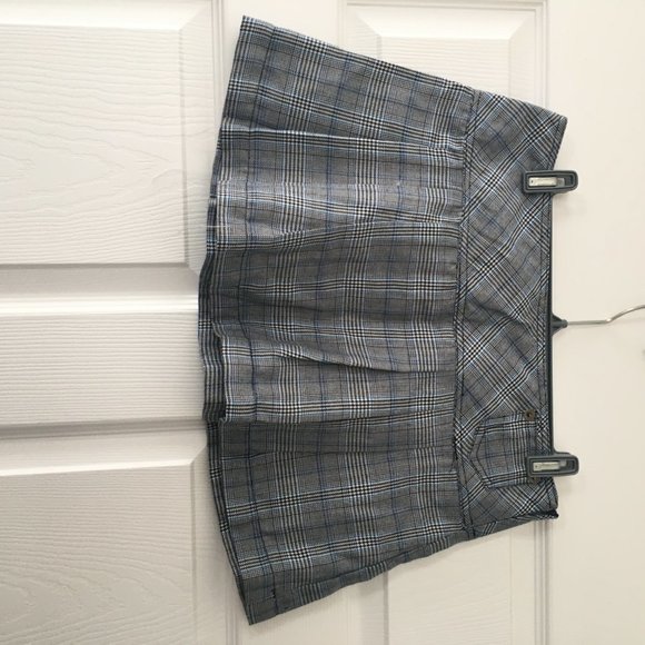 skirts - Picture 2 of 2